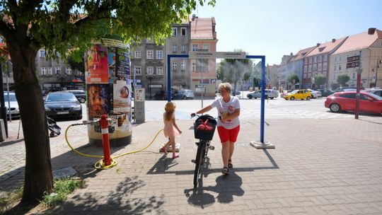 JAK SOBIE RADZIĆ Z UPAŁAMI?