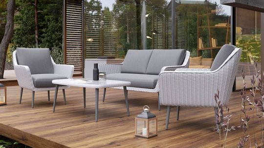 Jak wybierać luksusowe meble ogrodowe, aby stworzyć wyjątkową przestrzeń na zewnątrz?