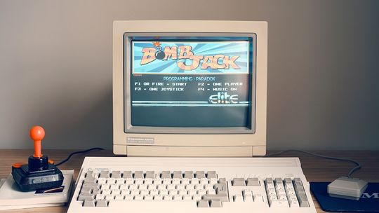 Jak wyglądał internet przed rokiem 2000? Świat przed erą szybkiego internetu