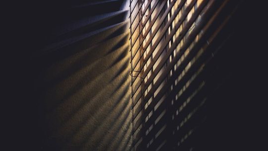 Jakie rolety zewnętrzne i wewnętrzne wybrać?