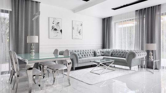 Jakie zasłony wybrać, aby chronić wnętrze przed upałami - praktyczne wskazówki