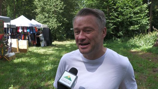 Jarosław Kuźniar pod wrażeniem zmian jakie zaszły w Bielawie