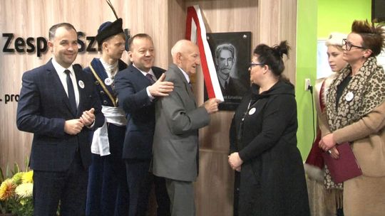 JUBILEUSZ 60-LECIA ISTNIENIA ZESPOŁU SZKÓŁ NR 2 W DZIERŻONIOWIE