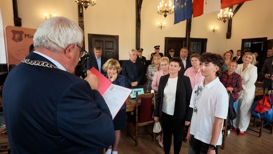Jubileusz strażników i nagrody dla uczniów w Nowej Rudzie