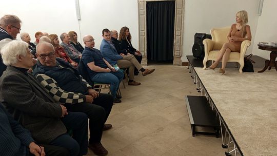 Kiełczyn. Lekcja historii w pałacu