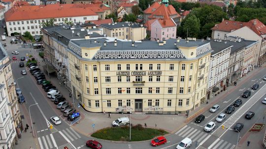 Kłodzki Ośrodek Kultury znów otwarty – Dyrektor pokazał nam kulisy