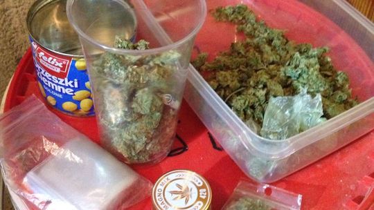 KOLEJNE NARKOTYKI PRZEJĘTE PRZEZ DZIERŻONIOWSKICH POLICJANTÓW