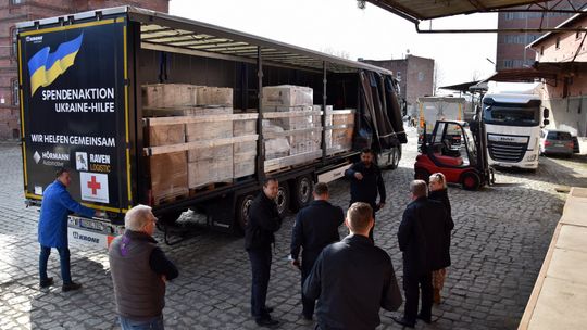 KOLEJNE TIRY W DZIERŻONIOWIE Z PARTNERSKIEGO MIASTA BISCHOFSHEIM