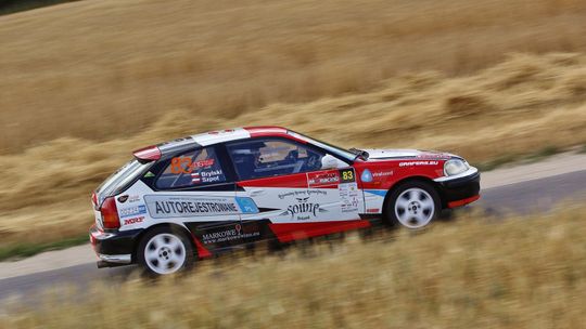 KOLEJNY „ASFALT” PRZED NIMI