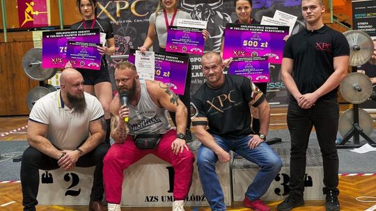 KOLEJNY SUKCES DZIERŻONIOWSKIEJ POLICJANTKI W SPORTACH SIŁOWYCH