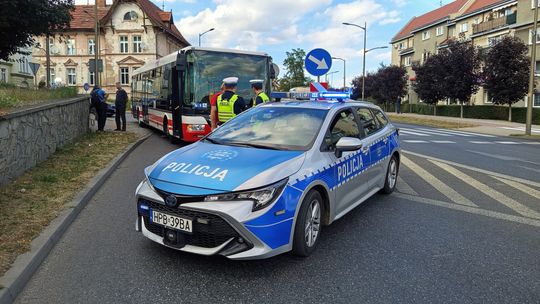 Kolizja autobusu z chłopcem na rowerze