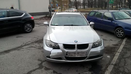 KOLIZJA BMW NA PIASTOWSKIEJ