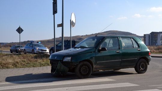 KOLIZJA W BIELAWIE NA UL. KS. ROMANA BISKUPA