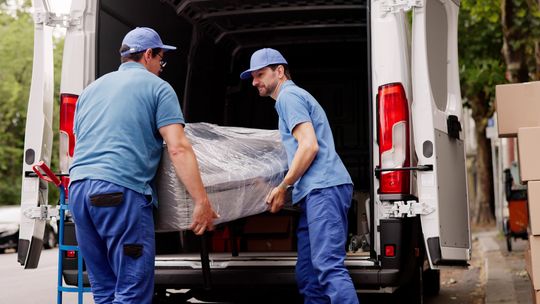 Kompleksowe przeprowadzki Wrocław, dlaczego warto zlecić je specjalistom?