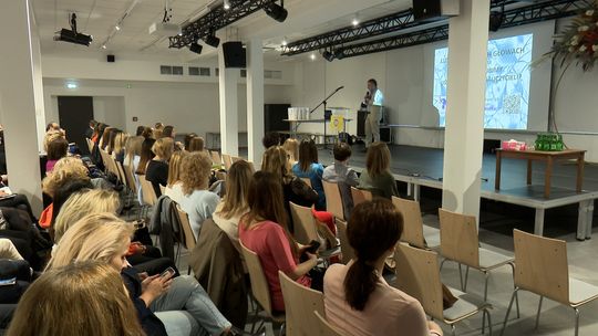 Konferencja edukacyjna „Emocje budują przyszłego dorosłego” dla nauczycieli w Bielawie