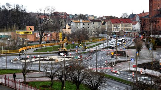 KONIEC UTRUDNIEŃ W DZIERŻONIOWIE – RONDO GOTOWE