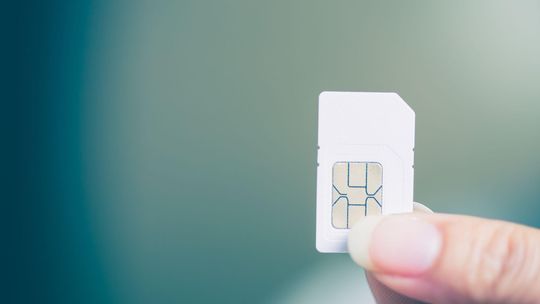 Koniec z abonamentem? Sprawdź, dlaczego oferta na kartę wraca do łask w 2025 roku