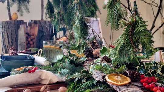 Konkurs Estetyki Świątecznej: Wybrano Najpiękniejszy Stół Wigilijny w Dzierżoniowie Konkurs Estetyki Świątecznej: Wybrano Najpiękniejszy Stół Wigilijny w Dzierżoniowie