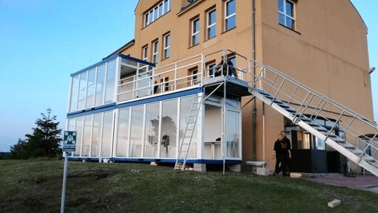 Kontener sanitarny: czym są i jakie mają zastosowanie?