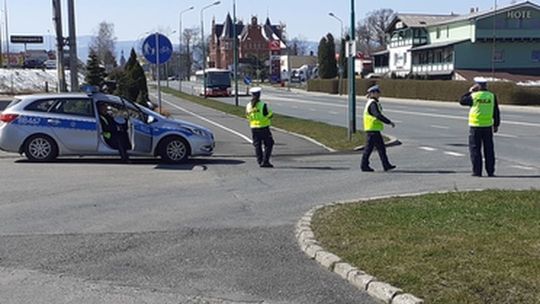 KONTROLE POLICJI NA TERENIE POWIATU DZIERŻONIOWSKIEGO