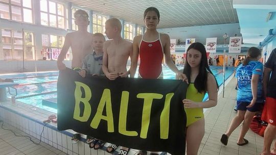 KS BALTI: 11 medali na zawodach pływackich we Wrocławiu