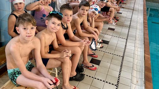 KS BALTI: Puchar dla najlepszej drużyny na Andrzejkowych Zawodach Pływackich