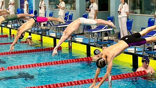 Kurs Nauki pływania „Delfinek”