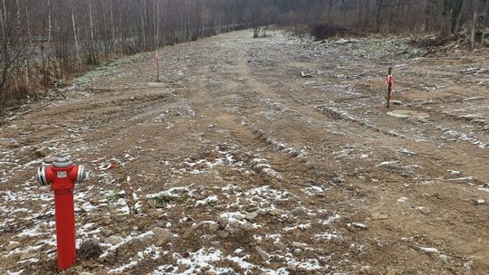 Lądek: górny odcinek ul. Granicznej uzbrojony w sieć wodno-kanalizacyjną