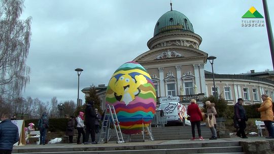 LĄDEK ZDRÓJ - MIASTO Z NAJWIĘKSZYM JAJEM