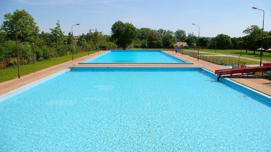 LATO NA DZIERŻONIOWSKIM BASENIE