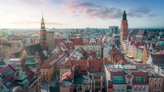 Malowanie dachów Wrocław – jak przygotować dach do malowania?