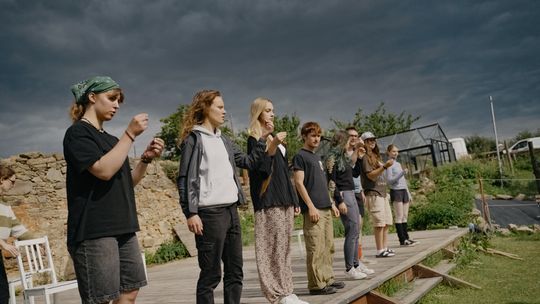 Międzynarodowy projekt teatralno-taneczny „Otwarte metafory” na Wyspie Koni