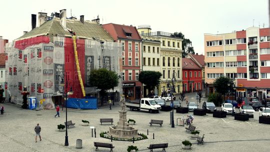 MIESZKAŃCY ZMIENIAJĄ I UPIĘKSZAJĄ DZIERŻONIÓW