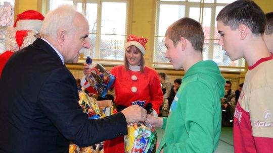 MIKOŁAJ NA SPORTOWO I Z UŚMIECHEM