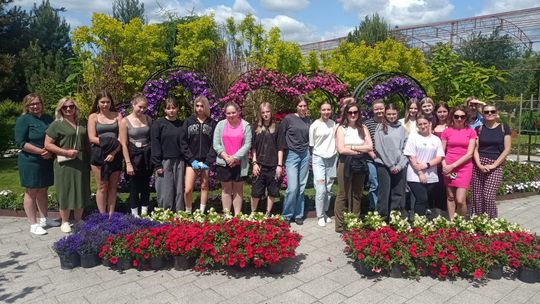 Młodzież łączy siły ponad granicami. „Ogrody czesko-polskiej przyjaźni” rosną w siłę