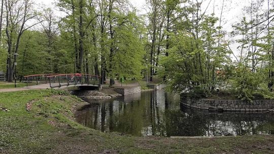 MODERNIZACJA STAWU WODNEGO W BIELAWSKIM PARKU MIEJSKIM