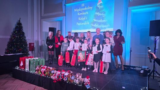 Muzyczne emocje w Kłodzku! Uczniowie zachwycili podczas Świątecznego Koncertu Muzyczne emocje w Kłodzku! Uczniowie zachwycili podczas Świątecznego Koncertu