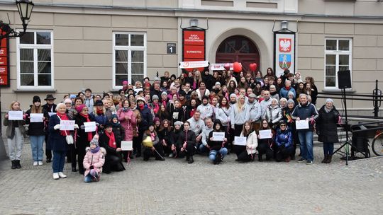 Na dzierżoniowskim rynku zatańczyliśmy taniec One Billion Rising