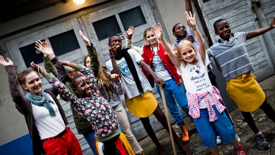 NADCHODZI FINAŁOWY SPEKTAKL BRAVE KIDS