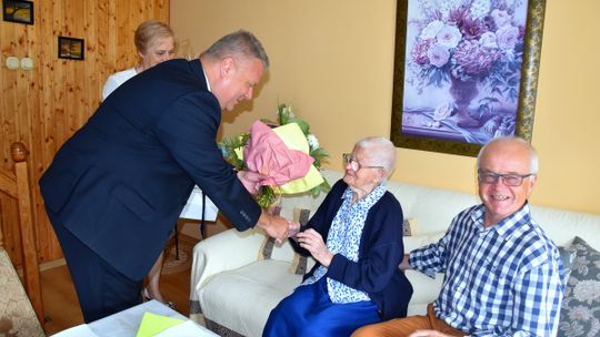 NAJSTARSZA MIESZKANKA DZIERŻONIOWA SKOŃCZYŁA 104 LATA