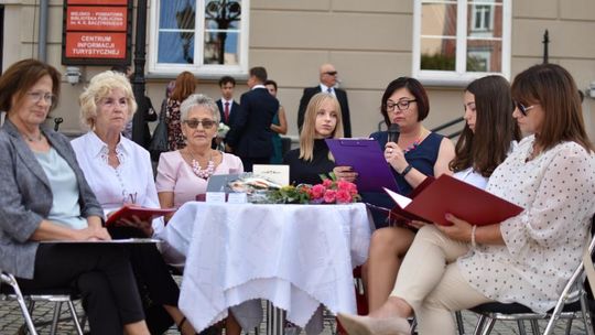 Narodowe czytanie w Dzierżoniowie