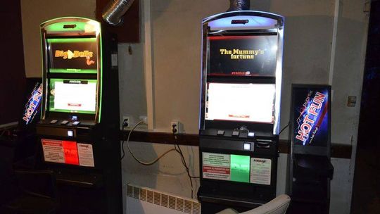 NIEMCZAŃSCY POLICJANCI ZLIKWIDOWALI NIELEGALNE KASYNO