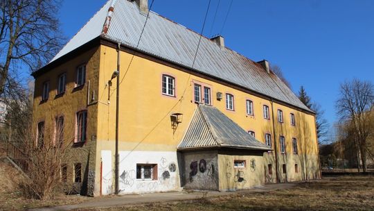 Nowa Ruda wystawia na sprzedaż budynek