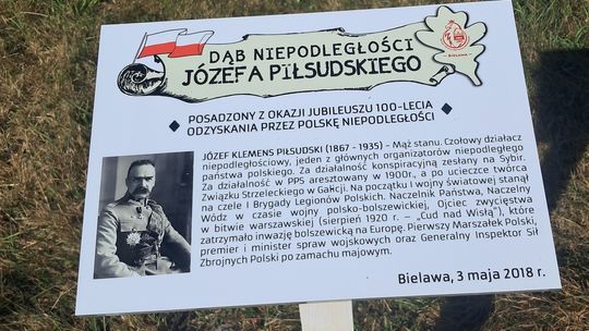 Nowe tabliczki pamiątkowe na placu ks. kard. Stefana Wyszyńskiego