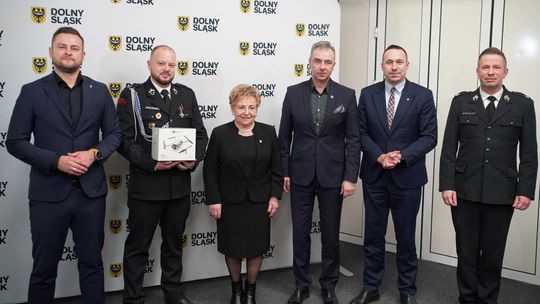 Nowoczesne wsparcie dla OSP. Strażacy z Dolnego Śląska przeszkoleni do obsługi dronów