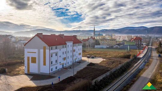 NOWY BUDYNEK W BIELAWSKIM TBS