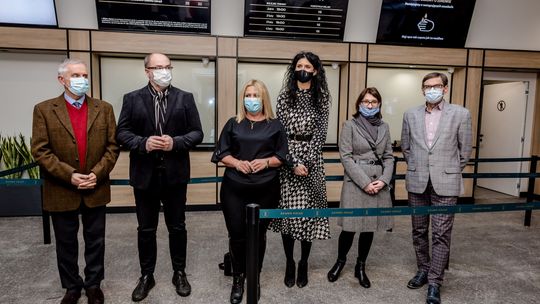 NOWY PAWILON POWITALNY W KSIĄŻU