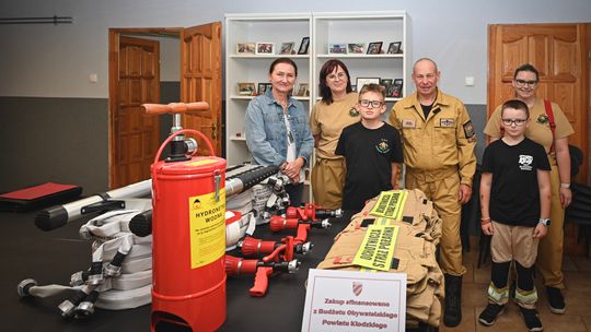 Nowy sprzęt dla OSP Ścinawka Średnia dzięki Budżetowi Obywatelskiemu 2025!