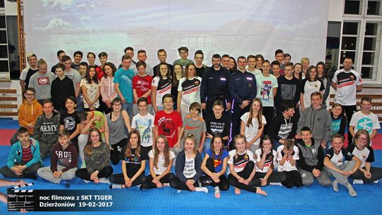 O BEZPIECZEŃSTWIE PODCZAS NOCY FILMOWEJ Z TIGEREM