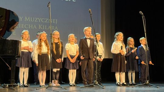 Obchody 50-lecia Państwowej Szkoły Muzycznej I stopnia im. Wojciecha Kilara w Dzierżoniowie